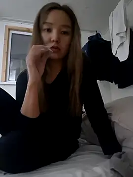 Snapshot of SherrylShaw chatting on December 14, 2025, 4:01 pm SherrylShaw online show from December 14, 2025, 4:01 pm