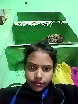 Snapshot of Geetahotx chatting on December 21, 2025, 12:23 pm Geetahotx online show from December 21, 2025, 12:23 pm