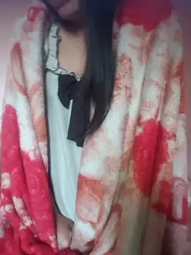 Snapshot of Layyla99 chatting on December 17, 2025, 3:01 am Layyla99 online show from December 17, 2025, 3:01 am