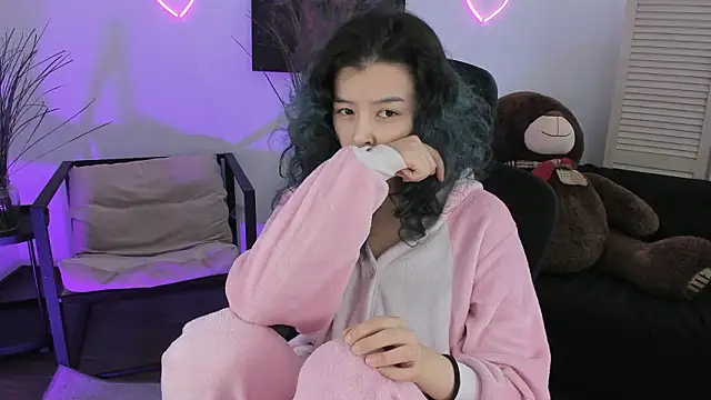 SirenMystiq online show from March 7, 2026, 7:16 am