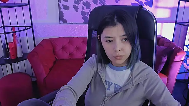 SirenMystiq online show from April 16, 2026, 9:39 pm