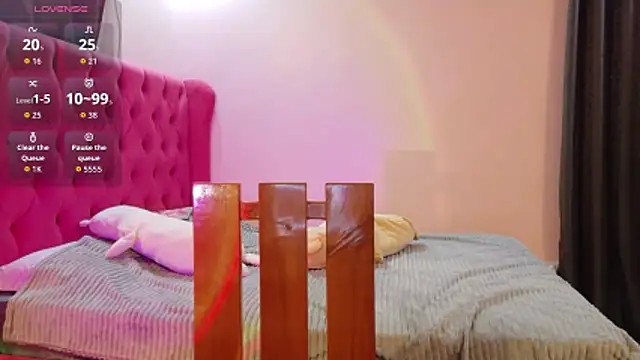 Snapshot of Serena_reinaa chatting on December 16, 2025, 2:44 pm Serena reinaa online show from December 16, 2025, 2:44 pm