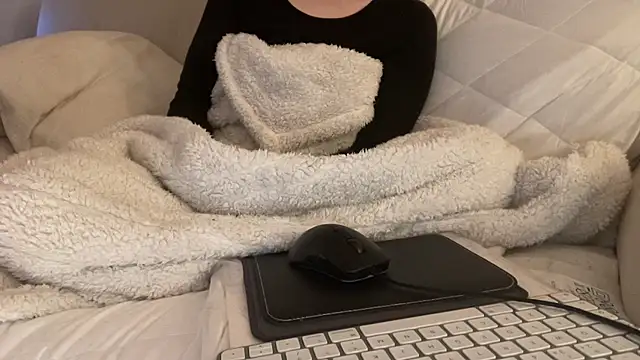 ijustturned18today online show from January 15, 2026, 8:08 am