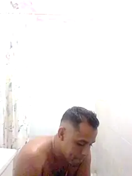 Snapshot of lesoley chatting on December 15, 2025, 1:32 am lesoley online show from December 15, 2025, 1:32 am