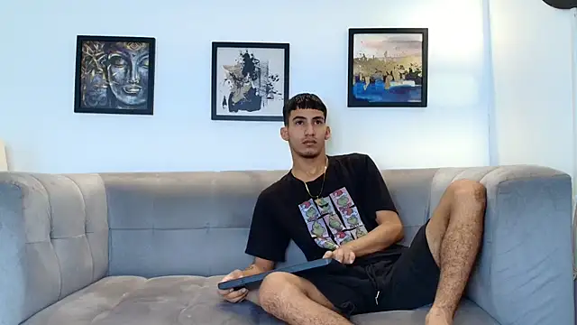 HORNY PRETTY online show from April 2, 2026, 7:22 pm