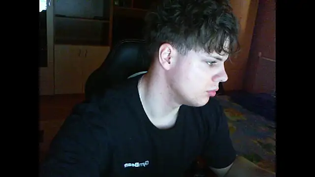 GymGuy0505 online show from March 15, 2026, 9:04 am