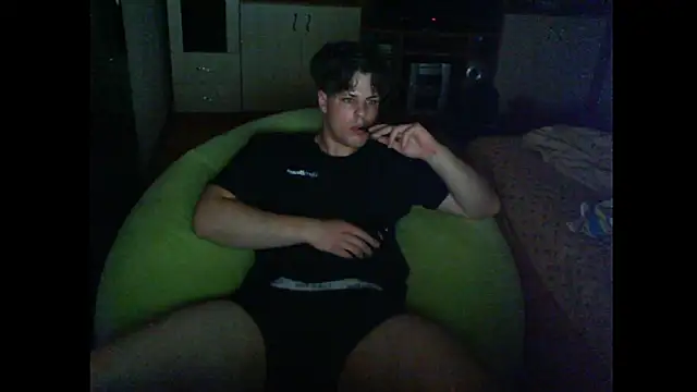 GymGuy0505 online show from May 31, 2026, 8:21 pm