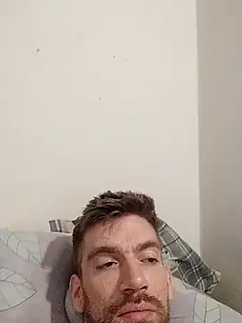 Snapshot of Nocturnesilence chatting on December 18, 2025, 6:19 am Nocturnesilence online show from December 18, 2025, 6:19 am