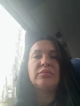 Snapshot of MeganBlueq chatting on December 18, 2025, 9:48 am MeganBlueq online show from December 18, 2025, 9:48 am