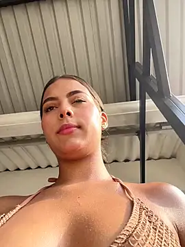 Snapshot of Valeria-escobar chatting on March 21, 2026, 1:37 pm Valeria-escobar online show from March 21, 2026, 1:37 pm