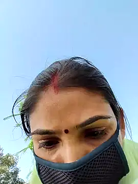 Snapshot of Laxmi9090 chatting on December 20, 2025, 8:21 am Laxmi9090 online show from December 20, 2025, 8:21 am