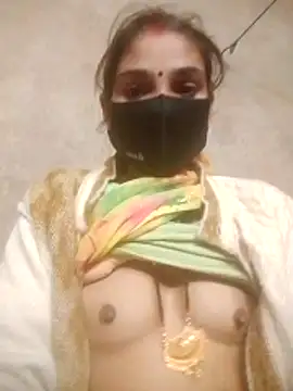 Snapshot of Laxmi9090 chatting on February 5, 2026, 2:11 pm Laxmi9090 online show from February 5, 2026, 2:11 pm