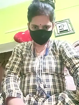 Snapshot of Lali-laila chatting on December 14, 2025, 5:18 pm Lali-laila online show from December 14, 2025, 5:18 pm