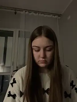 Snapshot of Yaseniya_ chatting on February 2, 2026, 12:53 am Yaseniya online show from February 2, 2026, 12:53 am