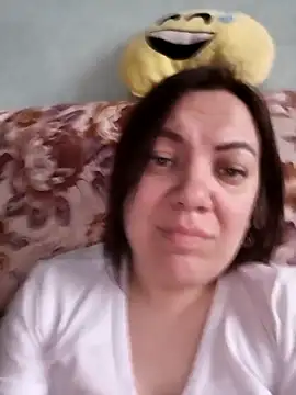 Snapshot of LimonLoveqw chatting on February 14, 2026, 1:19 pm LimonLoveqw online show from February 14, 2026, 1:19 pm