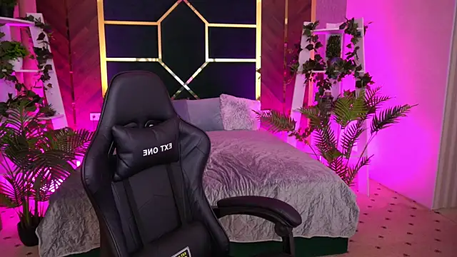 MollyyMayy online show from January 19, 2026, 3:16 pm