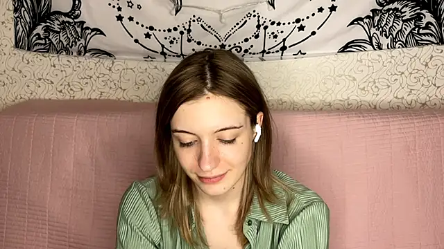 Snapshot of Shining_Robi chatting on January 9, 2026, 1:47 pm Shining Robi online show from January 9, 2026, 1:47 pm