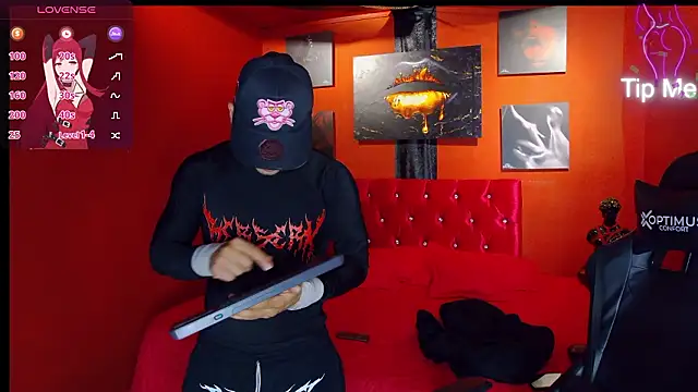 Snapshot of MagnusKnight_ chatting on February 7, 2026, 4:27 am MagnusKnight online show from February 7, 2026, 4:27 am