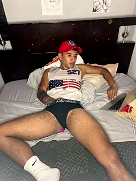 Snapshot of chico_sweet chatting on December 16, 2025, 4:39 am chico sweet online show from December 16, 2025, 4:39 am