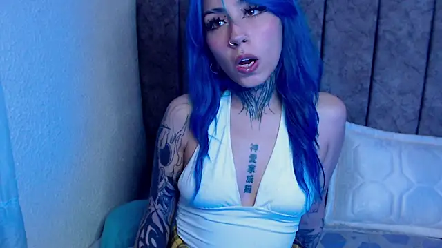 Snapshot of Aqua__bless chatting on December 17, 2025, 8:37 pm Aqua bless online show from December 17, 2025, 8:37 pm