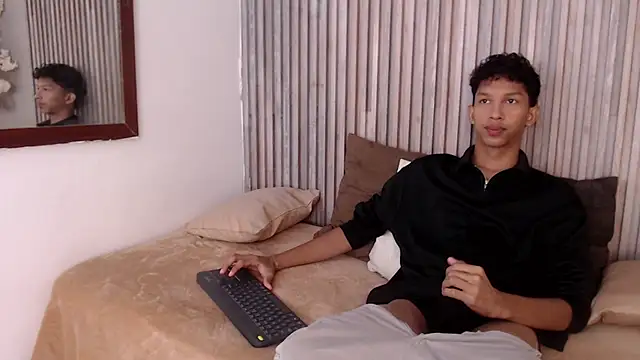 SmoothAlpha  online show from January 8, 2026, 2:19 pm