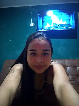 exotica lui online show from December 17, 2025, 4:02 pm