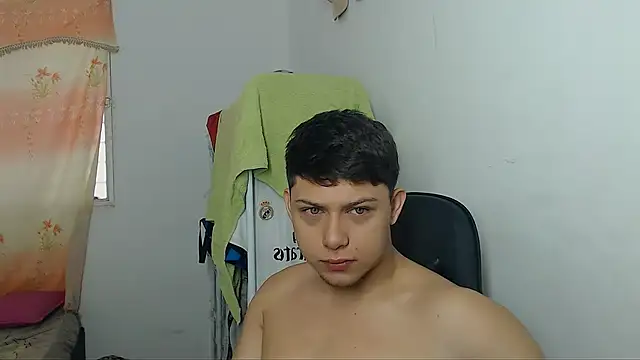 Snapshot of Marvel_Boyyy chatting on December 15, 2025, 4:11 pm Marvel Boyyy online show from December 15, 2025, 4:11 pm