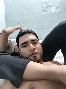 Snapshot of Aleinad16 chatting on January 5, 2026, 6:00 pm Aleinad16 online show from January 5, 2026, 6:00 pm