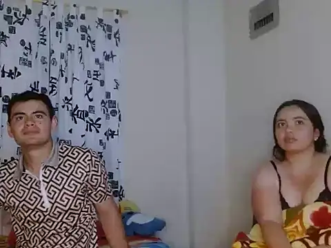 charlottehot1 online show from December 22, 2025, 2:52 am