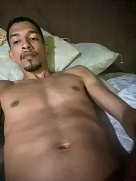 Snapshot of rocchw chatting on January 14, 2026, 2:50 am rocchw online show from January 14, 2026, 2:50 am