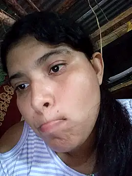 Snapshot of Rousse_uwu chatting on February 19, 2026, 6:48 pm Rousse uwu online show from February 19, 2026, 6:48 pm