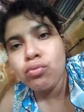 Snapshot of Rousse_uwu chatting on February 21, 2026, 7:37 pm Rousse uwu online show from February 21, 2026, 7:37 pm