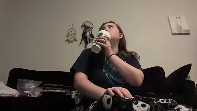 Snapshot of bunnybun06 chatting on December 18, 2025, 6:19 am bunnybun06 online show from December 18, 2025, 6:19 am