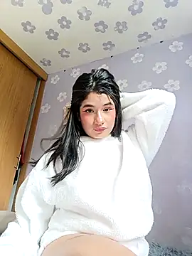 bonnieTaylor1 online show from March 11, 2026, 2:56 pm