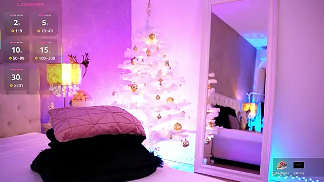 DahliaMoonfire online show from December 14, 2025, 6:45 pm