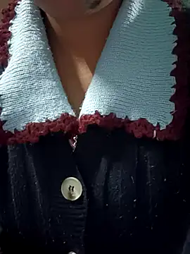 Snapshot of teena-11 chatting on December 15, 2025, 1:15 pm teena-11 online show from December 15, 2025, 1:15 pm