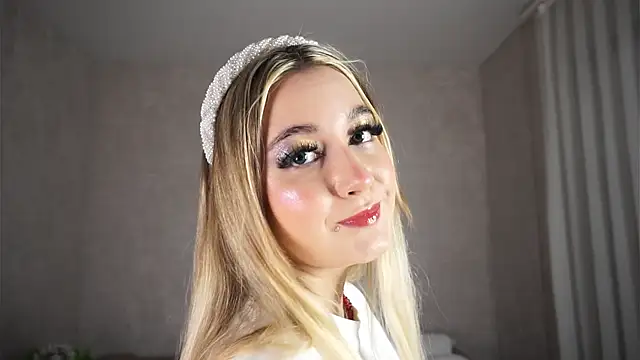 Snapshot of AlessandraPatel chatting on December 14, 2025, 5:02 am AlessandraPatel online show from December 14, 2025, 5:02 am