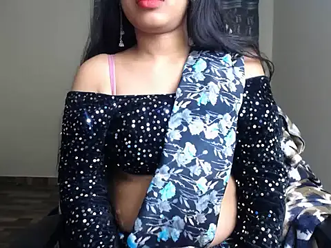 Snapshot of Slay_ishika chatting on January 7, 2026, 11:18 pm Slay ishika online show from January 7, 2026, 11:18 pm