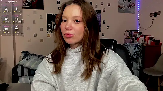 Snapshot of Cara_Sweet1 chatting on February 8, 2026, 6:33 pm Cara Sweet1 online show from February 8, 2026, 6:33 pm