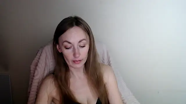 Snapshot of LiaSeass_ chatting on June 16, 2026, 11:46 am LiaSeass online show from June 16, 2026, 11:46 am