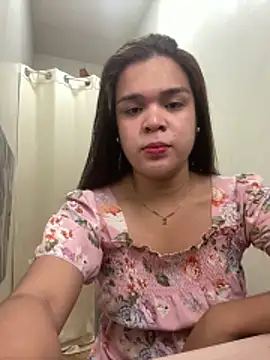 Snapshot of stripyapril chatting on March 16, 2026, 7:56 am stripyapril online show from March 16, 2026, 7:56 am