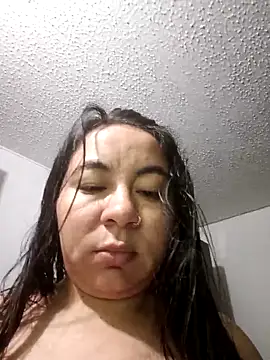 Snapshot of hantria_angels chatting on December 18, 2025, 10:32 am hantria angels online show from December 18, 2025, 10:32 am