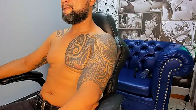 Salvador Ferrer  online show from December 15, 2025, 7:51 pm