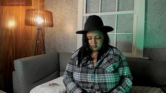 EVANGELIINE 21 online show from January 8, 2026, 7:05 pm