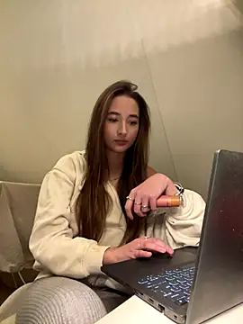 Snapshot of SweetNovaa chatting on December 14, 2025, 11:53 pm SweetNovaa online show from December 14, 2025, 11:53 pm