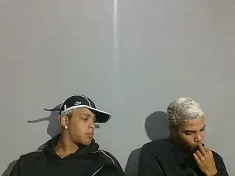 Snapshot of Jottarlk_ chatting on December 18, 2025, 11:33 pm Jottarlk online show from December 18, 2025, 11:33 pm