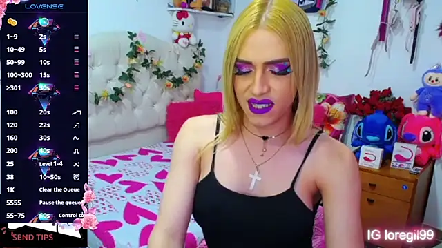 Snapshot of golden_girl01 chatting on January 6, 2026, 1:31 am golden girl01 online show from January 6, 2026, 1:31 am