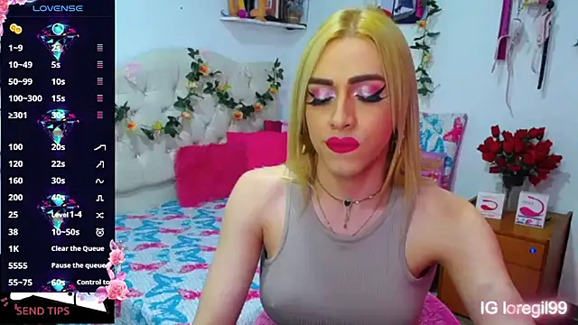 Snapshot of golden_girl01 chatting on January 7, 2026, 6:32 pm golden girl01 online show from January 7, 2026, 6:32 pm