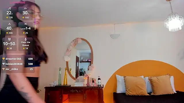 Snapshot of liaa_moretti_ chatting on February 3, 2026, 7:30 pm liaa moretti online show from February 3, 2026, 7:30 pm