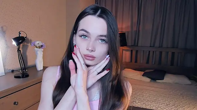 YvonneRobes online show from January 10, 2026, 7:26 pm